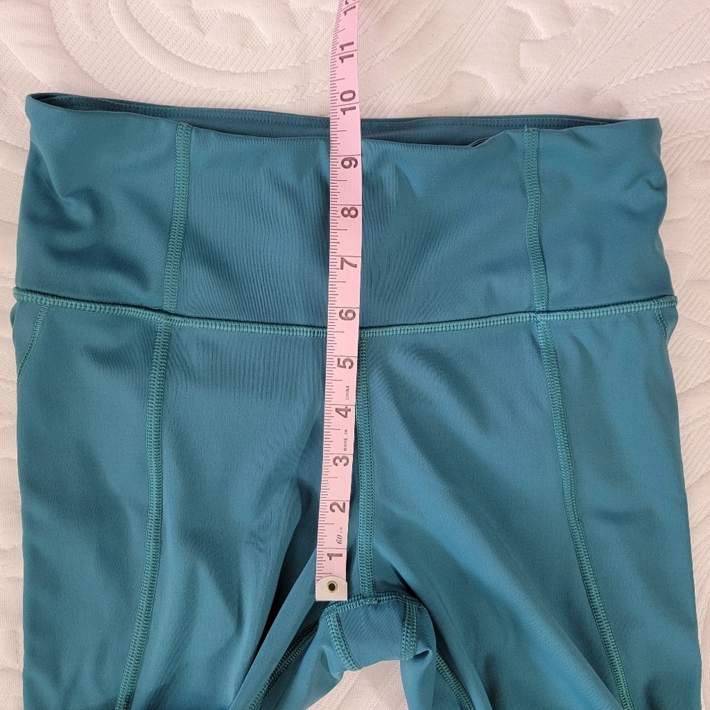 ATHLETA Lightning Capri Teal Green Athlesiure Workout Yoga Runnin Size Small - Picture 10 of 11